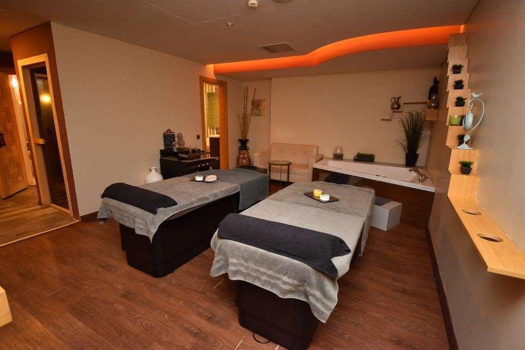 Istanbul Gonen Hotel Eksteriør billede A spa in Germany