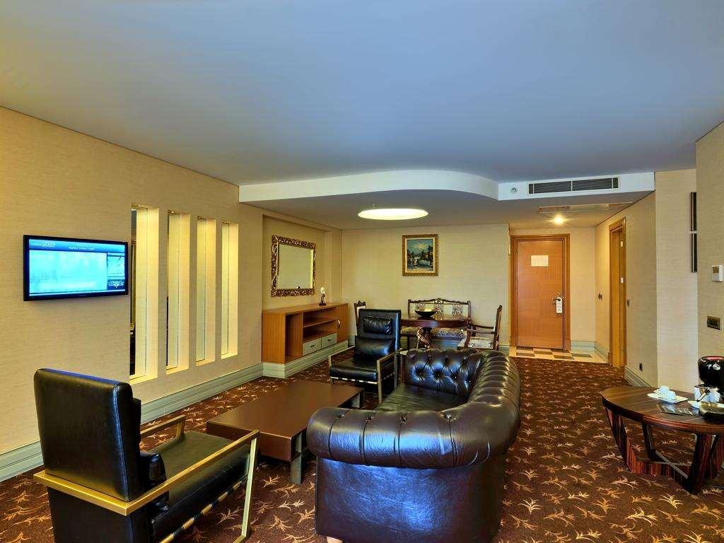 Istanbul Gonen Hotel Eksteriør billede A suite at the hotel